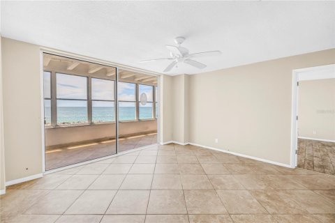 Copropriété à vendre à Saint Pete Beach, Floride: 1 chambre, 78.13 m2 № 2347379 - photo 8