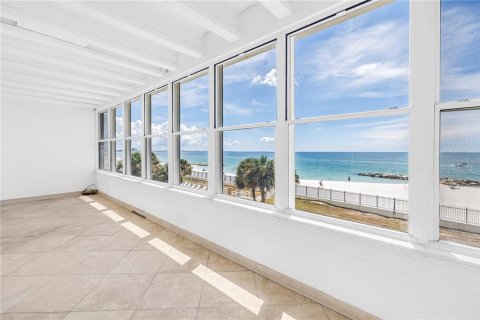 Copropriété à vendre à Saint Pete Beach, Floride: 1 chambre, 78.13 m2 № 2347379 - photo 4