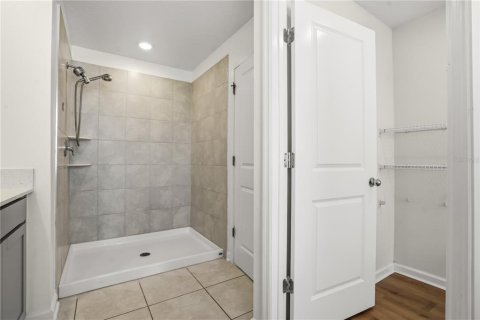 House in Davenport, Florida 6 bedrooms, 239.22 sq.m. № 2151565 - photo 21