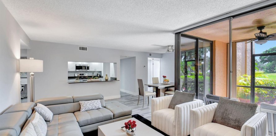 Condo à Delray Beach, Floride, 2 chambres  № 2146779