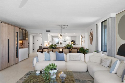 Condo in Hutchinson Island South, Florida, 3 bedrooms № 2192193 - photo 24