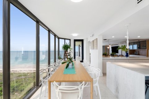 Condo in Hutchinson Island South, Florida, 3 bedrooms № 2192193 - photo 3