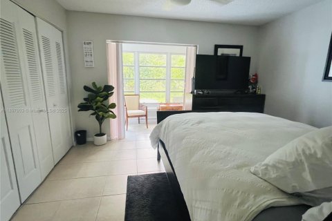 Снять в аренду кондоминиум в Уэст-Палм-Бич, Флорида 1 спальня, 54.35м2, № 1949815 - фото 8