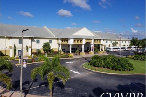 Снять в аренду кондоминиум в Уэст-Палм-Бич, Флорида 1 спальня, 54.35м2, № 1949815 - фото 15