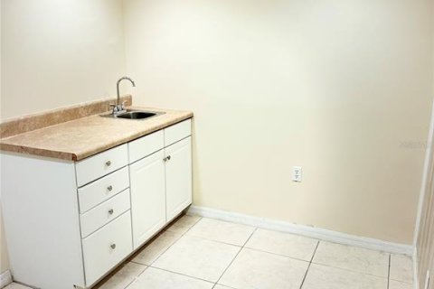 Immobilier commercial à louer à St. Lucie, Floride № 2135539 - photo 4