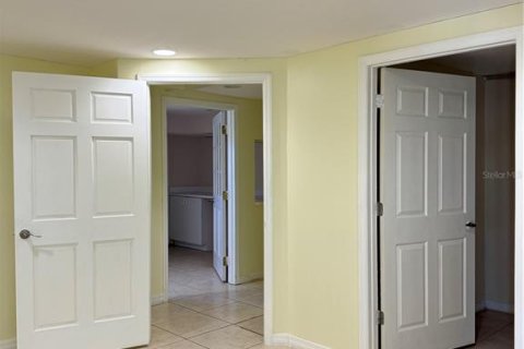 Immobilier commercial à louer à St. Lucie, Floride № 2135539 - photo 6