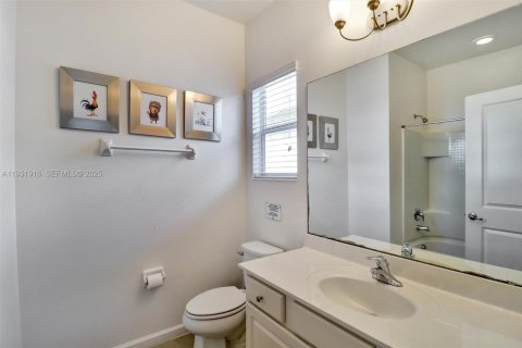 Купить виллу или дом в Киссимми, Флорида 5 спален, 284.93м2, № 1990549 - фото 18