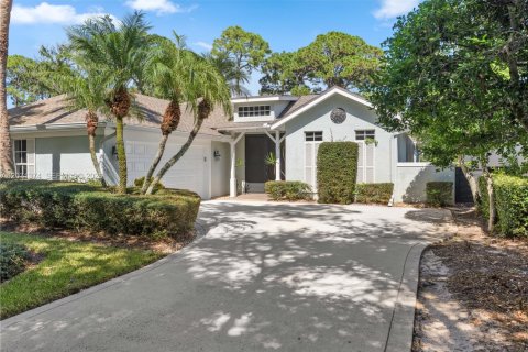 House in Vero Beach, Florida 3 bedrooms, 184.78 sq.m. № 2301327