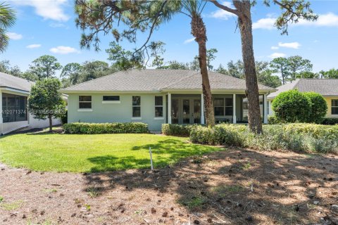 House in Vero Beach, Florida 3 bedrooms, 184.78 sq.m. № 2301327 - photo 12