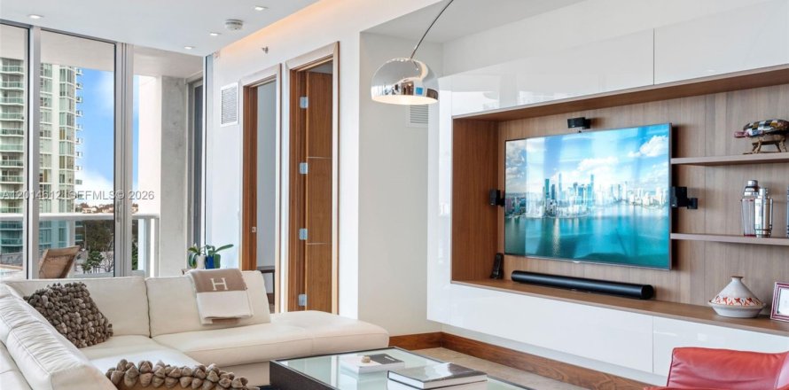 Condo in Miami Beach, Florida, 3 bedrooms № 2076549