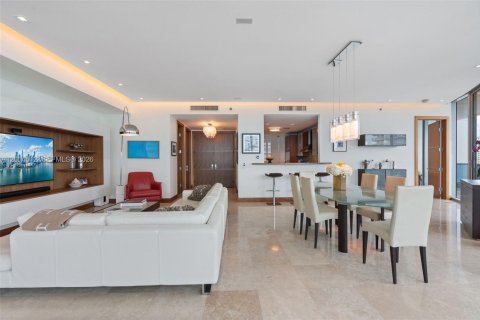 Condo in Miami Beach, Florida, 3 bedrooms № 2076549 - photo 4