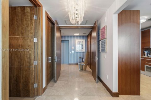 Condo in Miami Beach, Florida, 3 bedrooms № 2076549 - photo 5