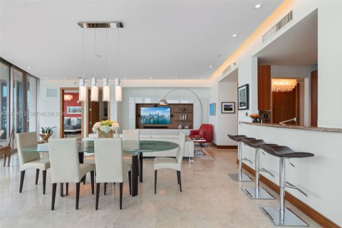 Condo in Miami Beach, Florida, 3 bedrooms № 2076549 - photo 10