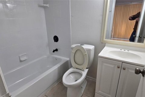 Condominio en alquiler en Tampa, Florida, 1 dormitorio, 46.82 m2 № 2105729 - foto 5