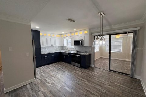 Casa en venta en Astor, Florida, 3 dormitorios, 111.02 m2 № 1907134 - foto 18