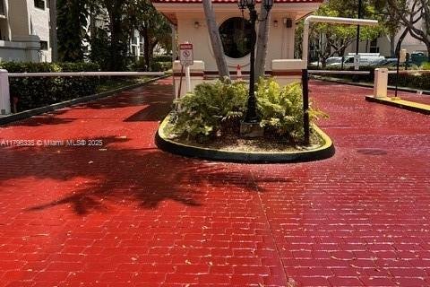 Condominio en venta en Sunny Isles Beach, Florida, 2 dormitorios, 83.05 m2 № 1954283 - foto 6