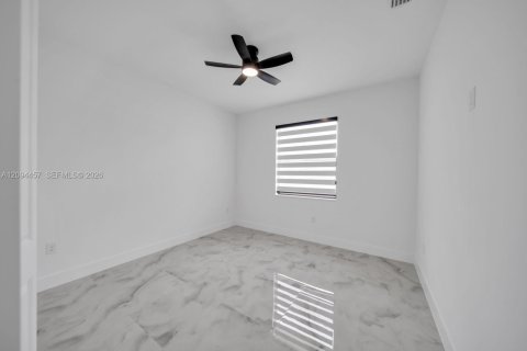 House in Lehigh Acres, Florida 3 bedrooms № 2392064 - photo 26