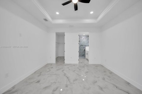 House in Lehigh Acres, Florida 3 bedrooms № 2392064 - photo 15