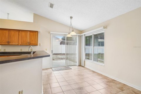 Villa ou maison à vendre à Ocoee, Floride: 4 chambres, 160.07 m2 № 2142449 - photo 25