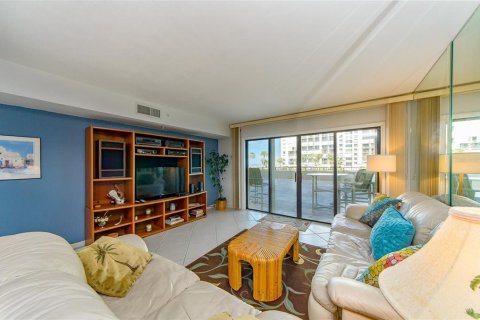 Condominio en alquiler en Clearwater, Florida, 2 dormitorios, 123.65 m2 № 933807 - foto 6