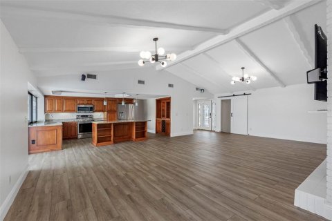 Купить виллу или дом в Аполло-Бич, Флорида 9 комнат, 156.08м2, № 1884420 - фото 20