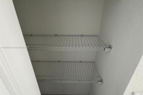 Townhouse in Homestead, Florida 3 bedrooms, 123.37 sq.m. № 2021431 - photo 22