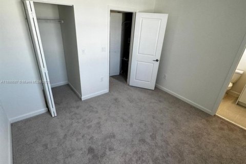 Townhouse in Homestead, Florida 3 bedrooms, 123.37 sq.m. № 2021431 - photo 19