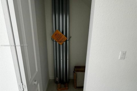 Townhouse in Homestead, Florida 3 bedrooms, 123.37 sq.m. № 2021431 - photo 25