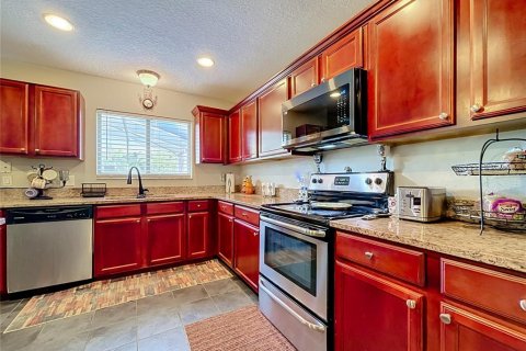 Villa ou maison à vendre à Davenport, Floride: 4 chambres, 233 m2 № 2433413 - photo 15