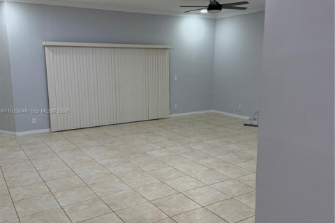 Townhouse in Fort Lauderdale, Florida 3 bedrooms, 218.32 sq.m. № 1984455 - photo 13