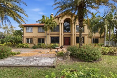 Casa en venta en Belleair, Florida, 4 dormitorios, 593.37 m2 № 2103106 - foto 5
