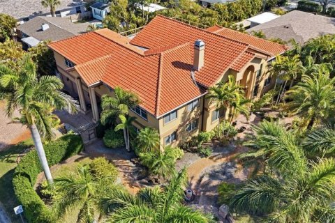 Casa en venta en Belleair, Florida, 4 dormitorios, 593.37 m2 № 2103106 - foto 3