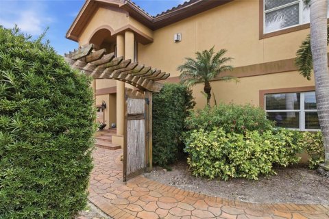 Casa en venta en Belleair, Florida, 4 dormitorios, 593.37 m2 № 2103106 - foto 8