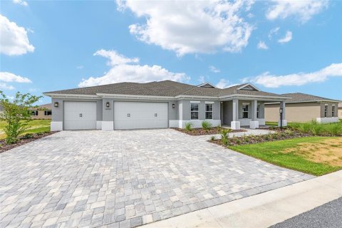 House in Ocala, Florida 3 bedrooms, 205.41 sq.m. № 1866492 - photo 1
