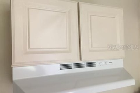 Apartamento en alquiler en Daytona Beach, Florida, 2 dormitorios, 69.68 m2 № 1793215 - foto 1