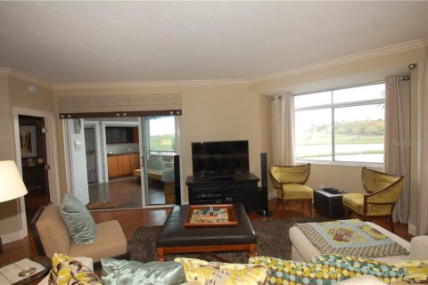 Condo in Sarasota, Florida, 2 bedrooms  № 1105428 - photo 10