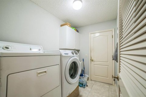 Купить виллу или дом в Те-Виллиджис, Флорида 7 комнат, 178.56м2, № 1777197 - фото 26
