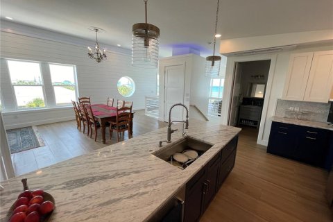 House in Flagler Beach, Florida 3 bedrooms, 390.19 sq.m. № 2205477 - photo 11