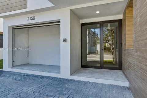 Touwnhouse à vendre à Dania Beach, Floride: 4 chambres, 168.9 m2 № 2051648 - photo 2