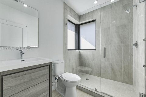 Touwnhouse à vendre à Dania Beach, Floride: 4 chambres, 168.9 m2 № 2051648 - photo 23