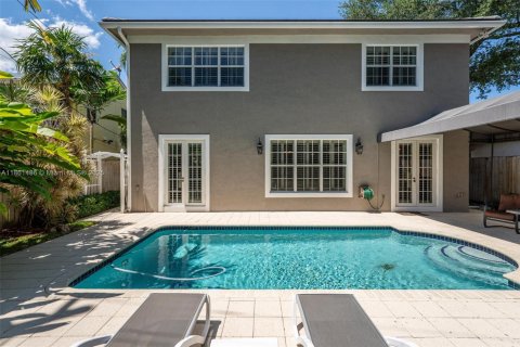 House in Fort Lauderdale, Florida 5 bedrooms, 296.45 sq.m. № 1891378 - photo 7