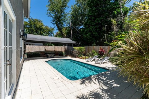 House in Fort Lauderdale, Florida 5 bedrooms, 296.45 sq.m. № 1891378 - photo 5
