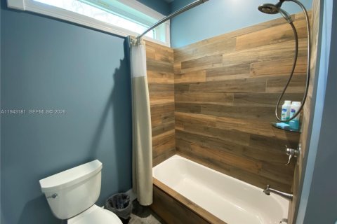 Casa en venta en Lake Placid, Florida, 5 dormitorios, 255.11 m2 № 1999475 - foto 24