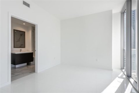Condo in Miami, Florida, 3 bedrooms  № 2174177 - photo 12