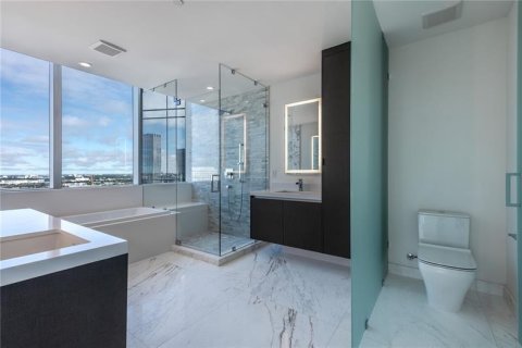 Condo in Miami, Florida, 3 bedrooms  № 2174177 - photo 10
