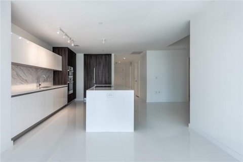 Condo in Miami, Florida, 3 bedrooms  № 2174177 - photo 3