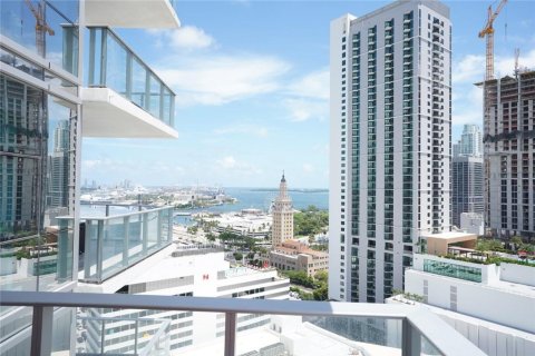 Condo in Miami, Florida, 3 bedrooms  № 2174177 - photo 24