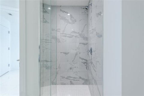 Condo in Miami, Florida, 3 bedrooms  № 2174177 - photo 22