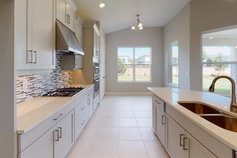 Townhouse in CRESTVIEW in Clermont, Florida 3 bedrooms, 164 sq.m. № 102720 - photo 1