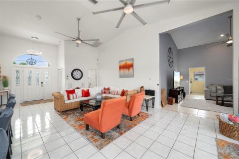 Villa ou maison à vendre à Punta Gorda, Floride: 3 chambres, 245.45 m2 № 2285625 - photo 12
